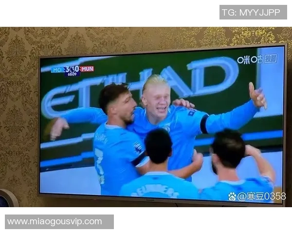 哈兰德在曼市德比中上演精彩帽子戏法助力曼城大胜对手