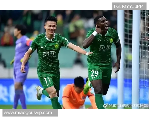 中超青岛海牛新星林良铭崭露头角助力球队争夺冠军荣耀